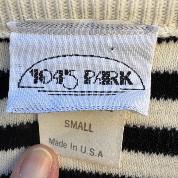 1045 Park Vintage Striped Henley Sweater Black White Batwing Sleeve USA Small - Picture 2 of 10